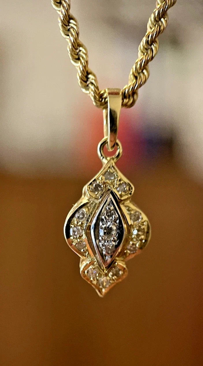 14 Karat Gelbgold Anhänger 585 Gold Kettenanhänger 15 Diamanten