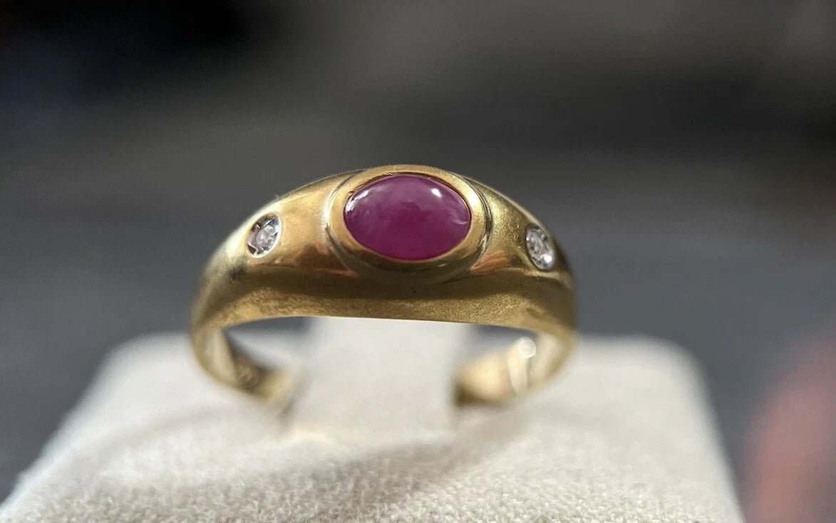 333 Gold Ring Mit Rubin & Diamanten Gelbgold 8 Karat Gr. 56,5 2,3g