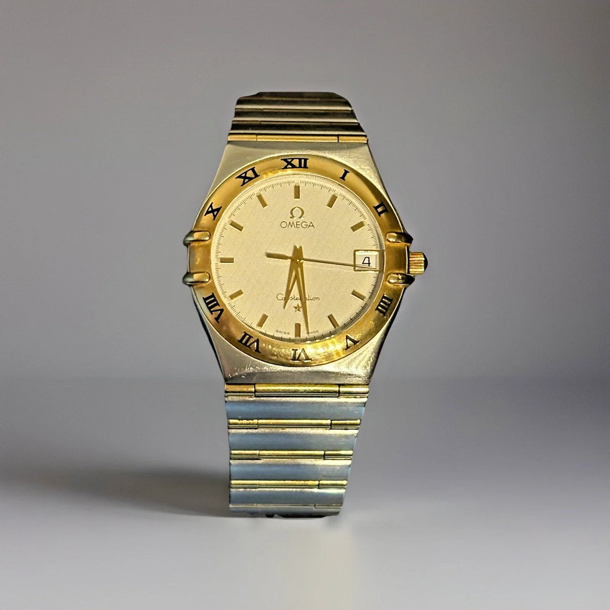 Omega Constellation Ref.1552/862 Datum Edelstahl Silber Gold Quarz Herrenuhr