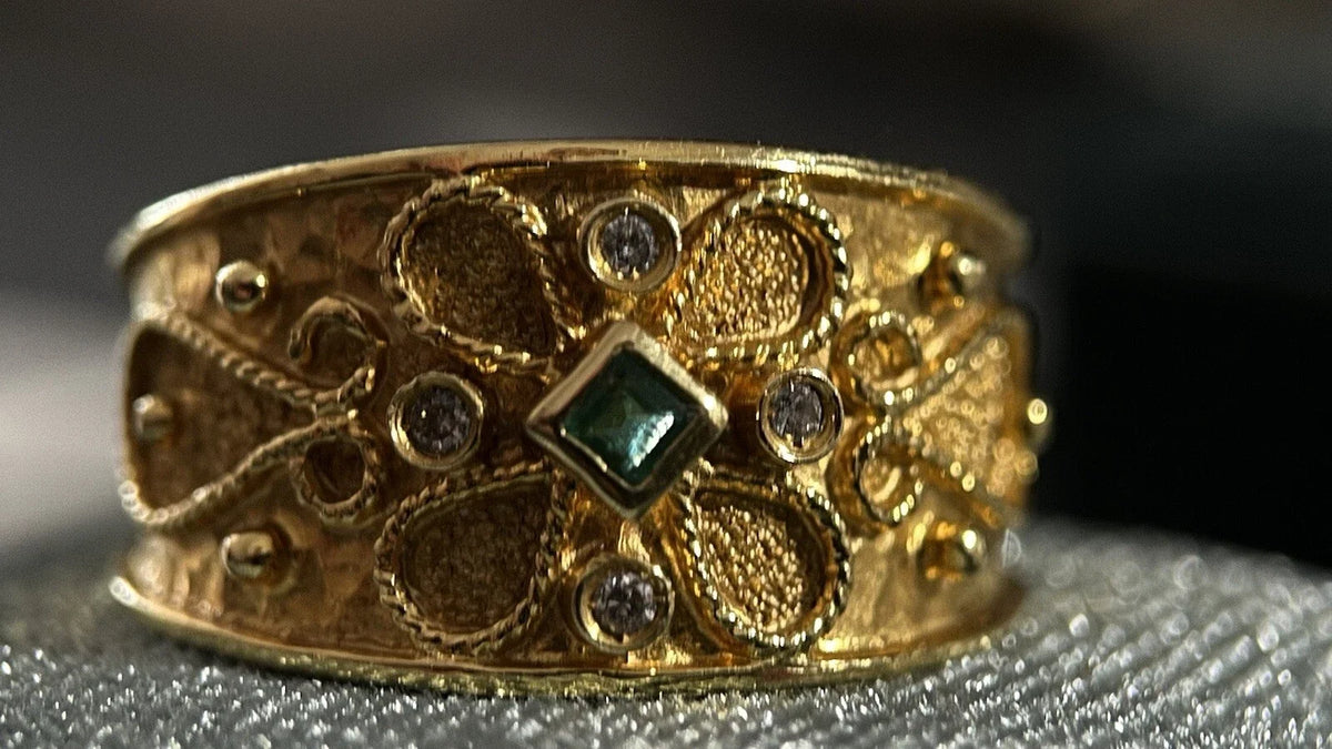 18 Karat Gold Ring Mit Smaragd & 4 Brillanten Gr. 56,5 750 Gelbgold 7,6 Gramm