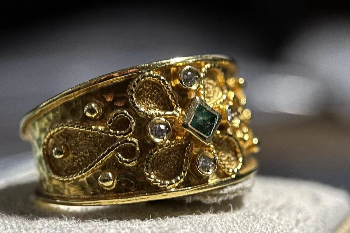 18 Karat Gold Ring Mit Smaragd & 4 Brillanten Gr. 56,5 750 Gelbgold 7,6 Gramm