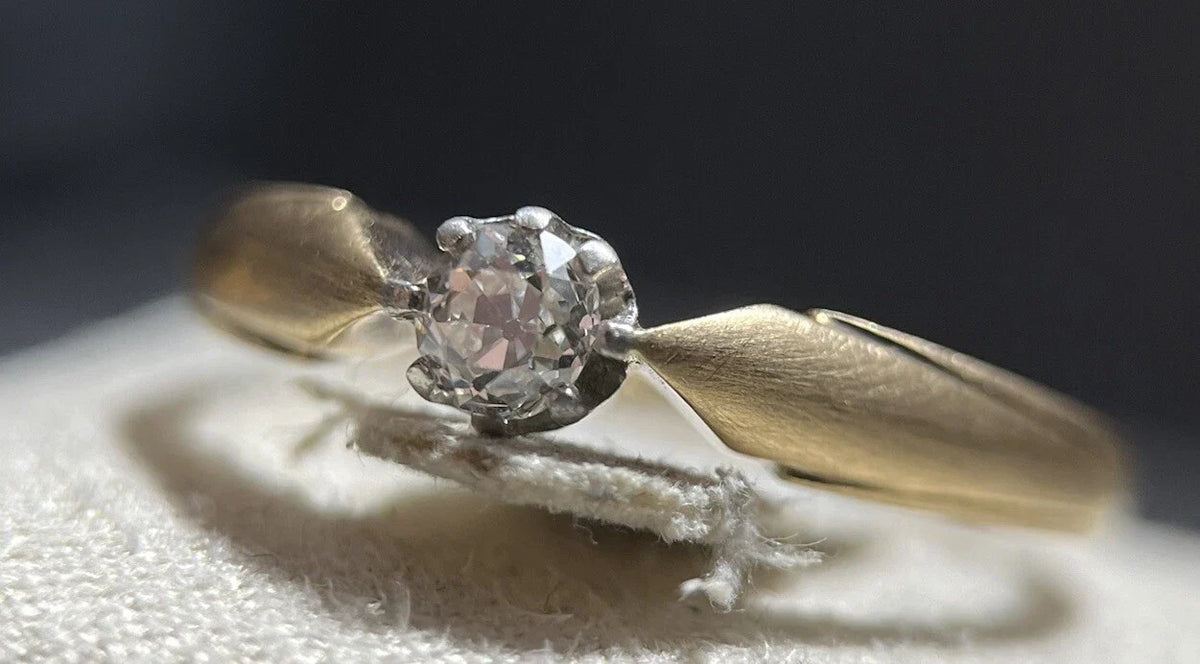 585 Gold Solitär Ring Mit Altschliff Diamant 14 Karat Gelbgold Matt Gr. 58