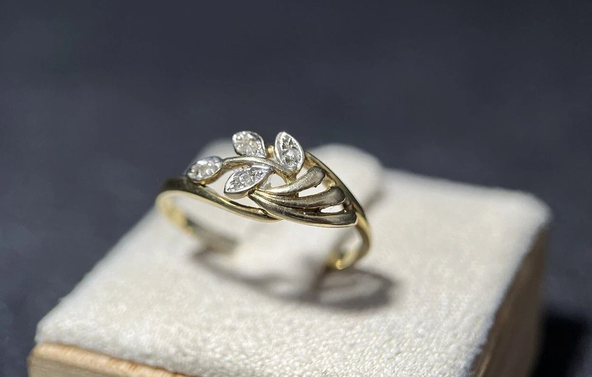 333 Gold Ring Mit Diamanten 8 Karat Gelbgold Blatt Muster Gr. 53 Damen Ring